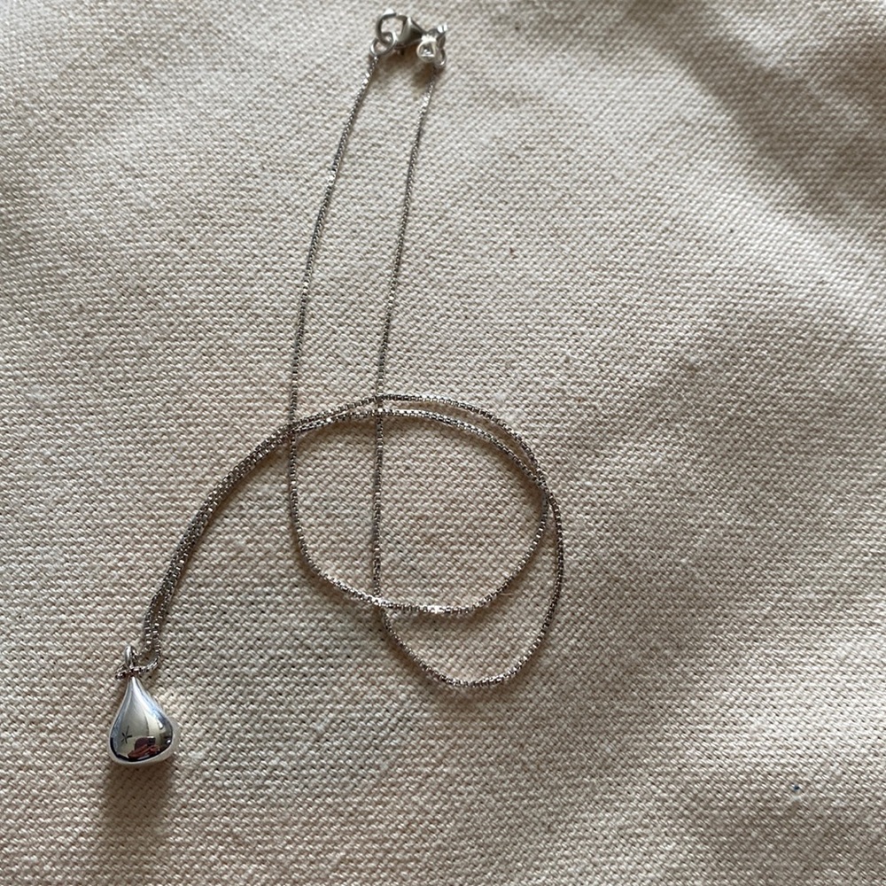 Silpada Teardrop Necklace 16”